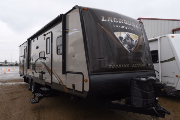 Customizable Bunkhouse w/ Camp Kitchen - $59/wk