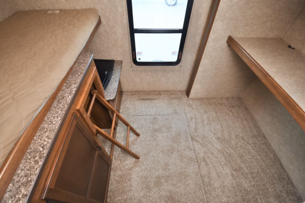 Customizable Bunkhouse w/ Camp Kitchen - $59/wk - Image 15