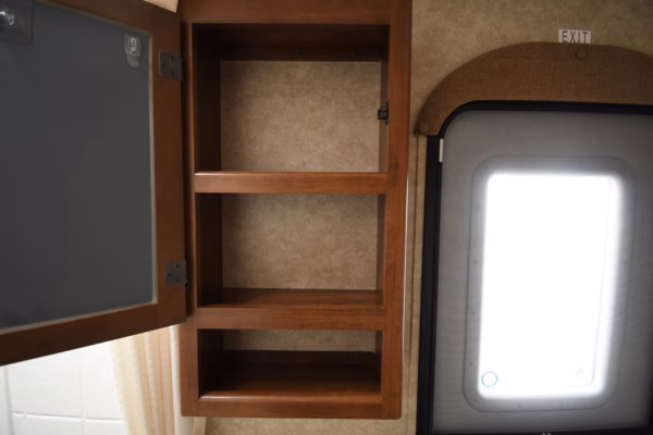 Customizable Bunkhouse w/ Camp Kitchen - $59/wk - Image 23