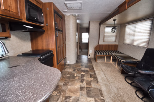 Customizable Bunkhouse w/ Camp Kitchen - $59/wk - Image 6