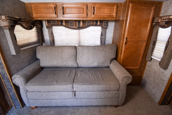 Calling All Adventurers: Cozy Couples w/ Tons of Storage - $83/wk - Image 16