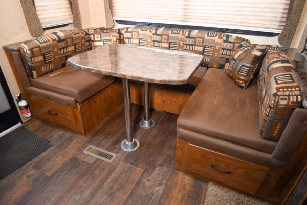 Calling All Adventurers: Cozy Couples w/ Tons of Storage - $83/wk - Image 18