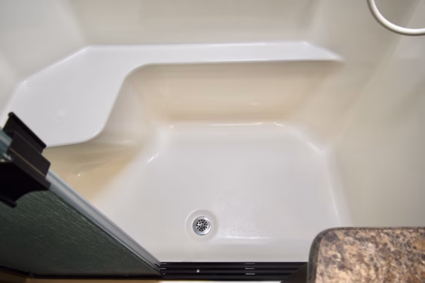 Spacious Luxury Couples' w/ Camp Kitchen - $94/wk - Image 27