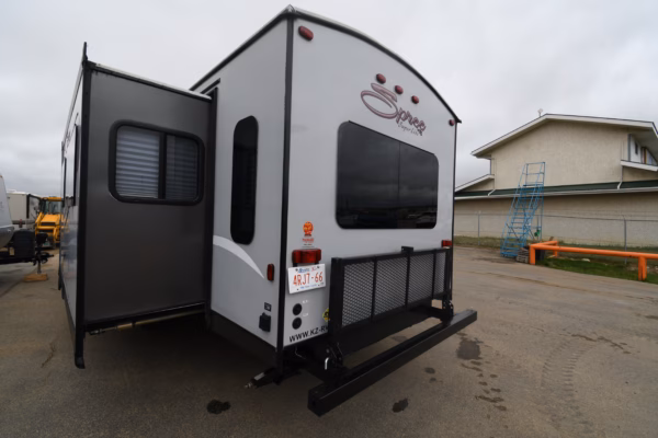 Spacious Luxury Couples' w/ Camp Kitchen - $94/wk - Image 5