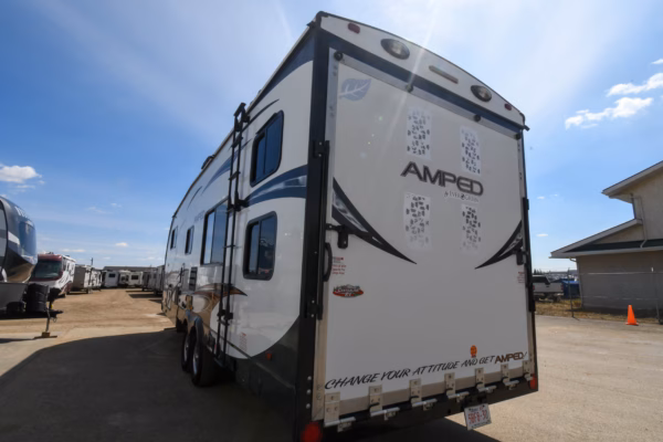 Easy-to-Tow Toy Hauler w/ Lots of Storage - $128/wk - Image 4