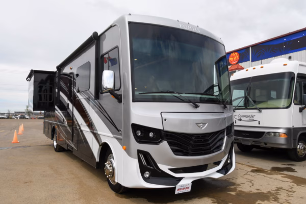 Sleek & Luxurious Low KM Class A - $358/wk