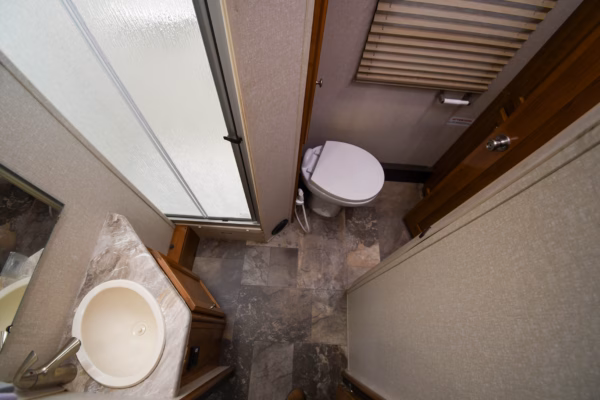Customized Camo-Wrapped Class C w/ Full Home Amenities - $296/wk - Image 22