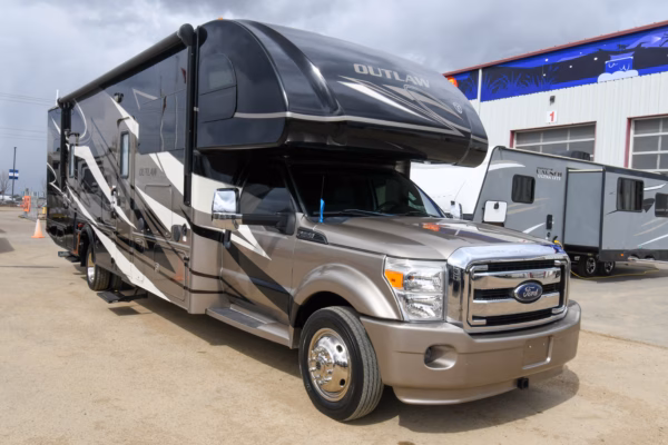 Toy Hauler Class C Motorhome - $420/wk