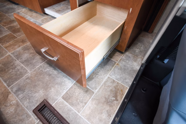 Toy Hauler Class C Motorhome - $420/wk - Image 9