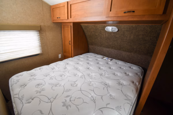 Lightweight Trailer w/ Lots of Space, Storage, & Bunks - $77/wk - Image 21