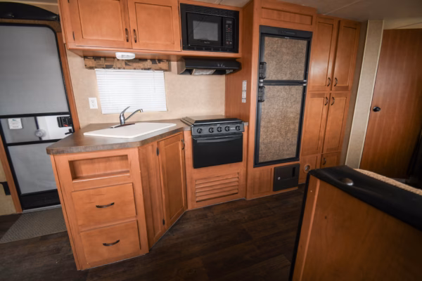 Lightweight Trailer w/ Lots of Space, Storage, & Bunks - $77/wk - Image 7