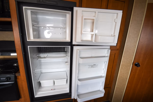 Lightweight Trailer w/ Lots of Space, Storage, & Bunks - $77/wk - Image 10