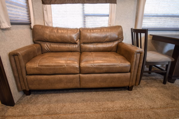 Spacious Family Fifth w/ Bunk & Camp Kitchen - $96/wk - Image 18