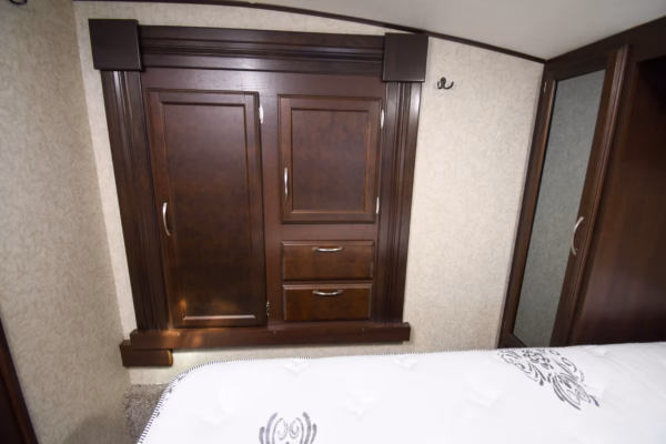 Spacious Family Fifth w/ Bunk & Camp Kitchen - $96/wk - Image 23