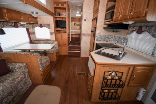 The Good 'ole Days: Roomy Fifth w/ Tons of Storage - $54/wk - Image 6