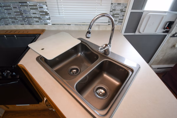 The Good 'ole Days: Roomy Fifth w/ Tons of Storage - $54/wk - Image 8