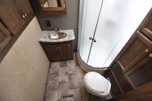 Spacious Couples' Trailer w/ Camp Kitchen - $92/wk - Image 14