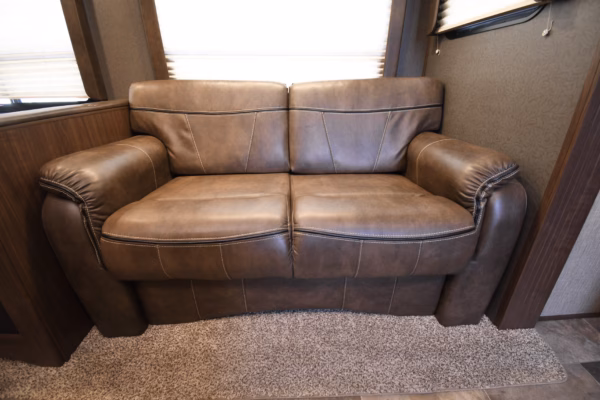 Spacious Couples' Trailer w/ Camp Kitchen - $92/wk - Image 20
