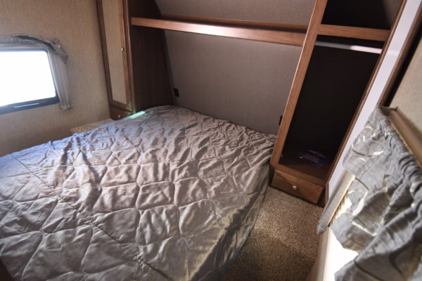 Spacious Couples' Trailer w/ Camp Kitchen - $92/wk - Image 22