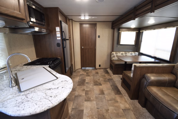 Spacious Couples' Trailer w/ Camp Kitchen - $92/wk - Image 7