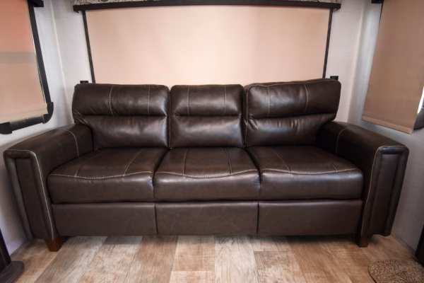 Spacious Couples' w/ Camp Kitchen - $129/wk - Image 15