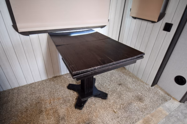 Spacious Couples' w/ Camp Kitchen - $129/wk - Image 19