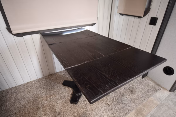 Spacious Couples' w/ Camp Kitchen - $129/wk - Image 20