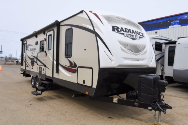 Elegant, Spacious Family Trailer w/ Bunks - $92/wk