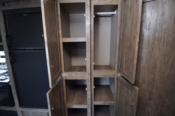 Lightweight, Spacious Trailer w/ Bunks - $85/wk - Image 12