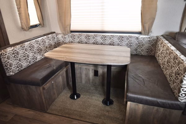 Lightweight, Spacious Trailer w/ Bunks - $85/wk - Image 21