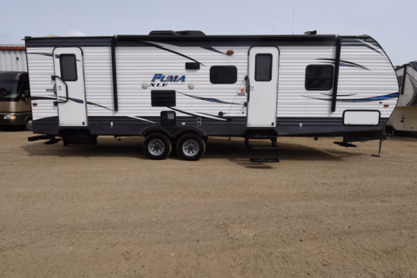 Lightweight, Spacious Trailer w/ Bunks - $85/wk - Image 3