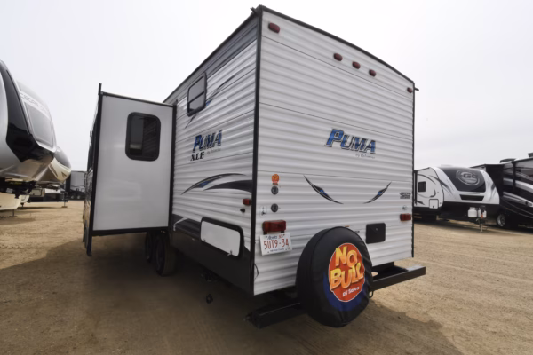 Lightweight, Spacious Trailer w/ Bunks - $85/wk - Image 4
