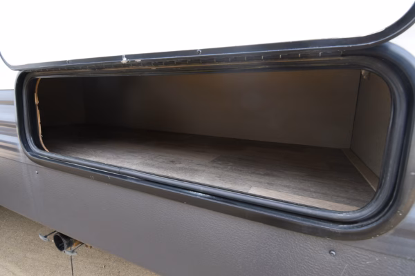 Lightweight, Spacious Trailer w/ Bunks - $85/wk - Image 5