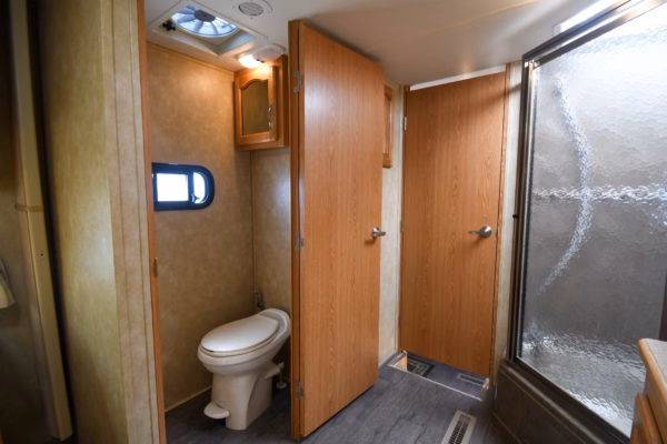 Fifth w/ 'Texas Sized' Storage & Bunkhouse - $87/wk - Image 30