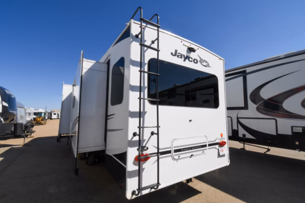 Luxury Fifth w/ Spacious Layout & Bunks - $168/wk - Image 4