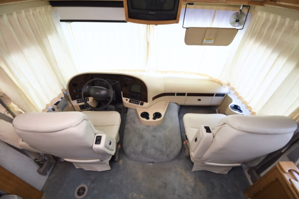 Spacious 2-Slide Class A w/ Shaggy Carpet - $98/wk - Image 25