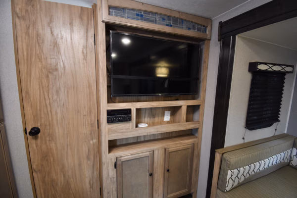 Lightweight & Spacious Trailer Means Your Freedom - $82/wk - Image 12
