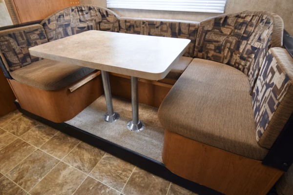 Cozy & Spacious Trailer w/ Bunks - $62/wk - Image 11