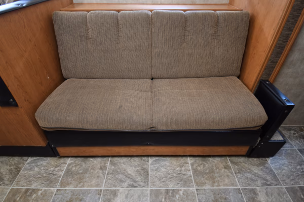 Cozy & Spacious Trailer w/ Bunks - $62/wk - Image 12