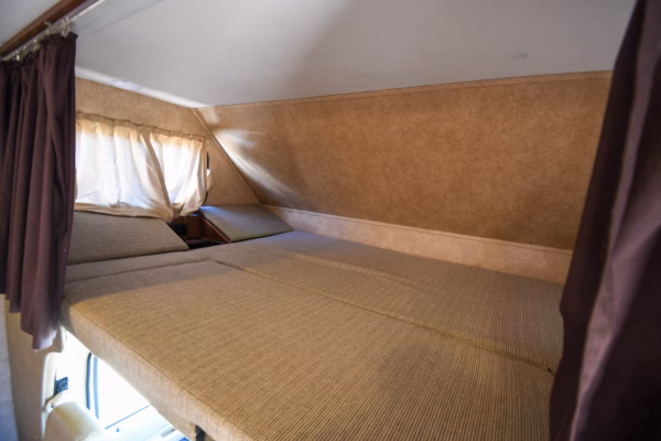 Spacious Class C Suited for Long Trips - $226/wk - Image 24