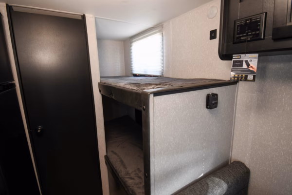Light & Short Trailer w/ Bunks for Adventurous Families - $68/wk - Image 12