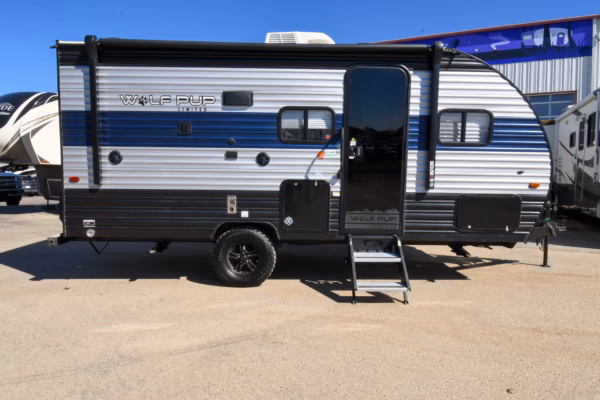 Light & Short Trailer w/ Bunks for Adventurous Families - $68/wk - Image 3