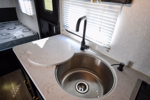 Light & Short Trailer w/ Bunks for Adventurous Families - $68/wk - Image 9