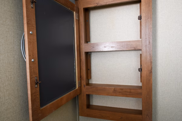 Spacious No-Slide w/ Tons of Storage - $66/wk - Image 14