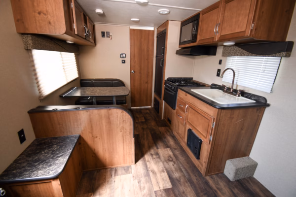 Spacious No-Slide w/ Tons of Storage - $66/wk - Image 6