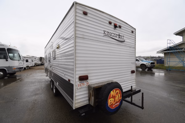 No-Slide Spacious Trailer w/ Large Bathroom - $60/wk - Image 4