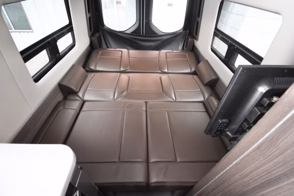 Luxury Compact Airstream Class B - $536/wk - Image 23