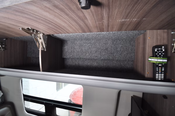 Luxury Compact Airstream Class B - $536/wk - Image 25