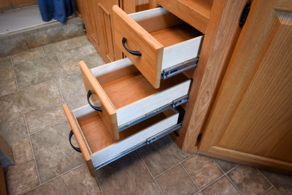 No-Slide Class C w/ Tons of Storage - $112/wk - Image 11