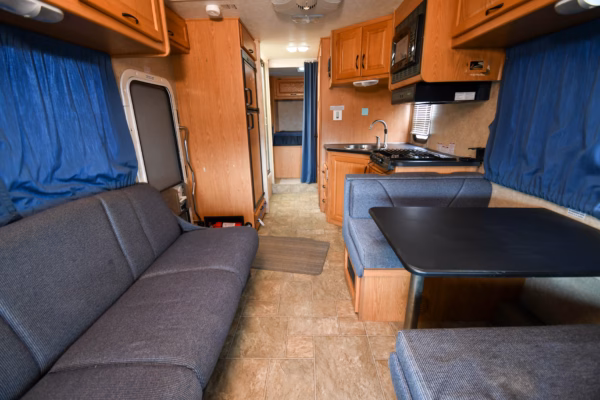 No-Slide Class C w/ Tons of Storage - $112/wk - Image 7